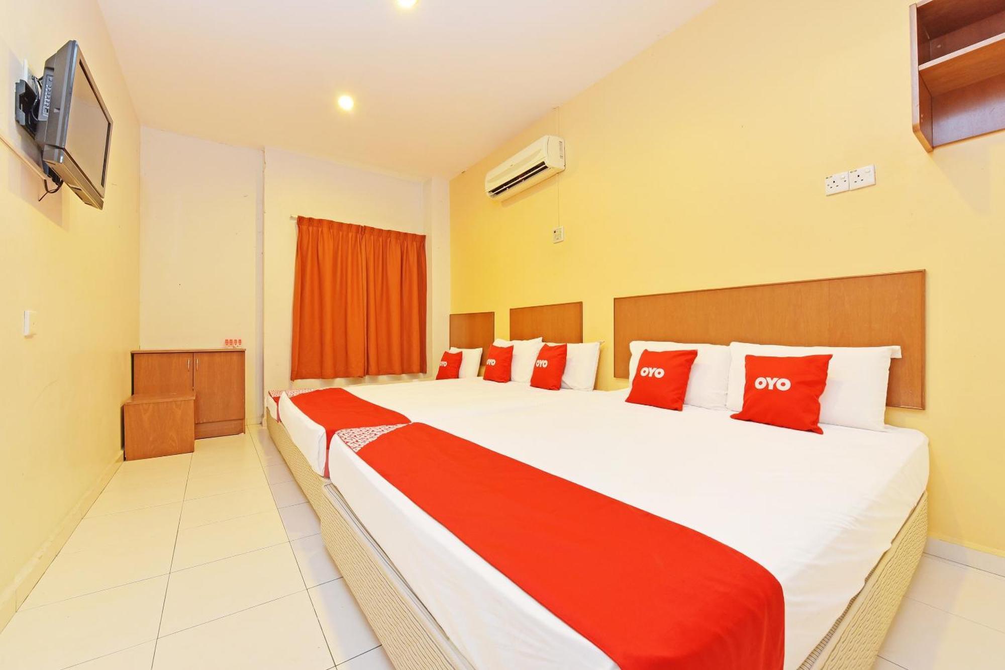 OYO 582 Hotel Walk Inn Kampong Pasir Puteh  Exterior foto
